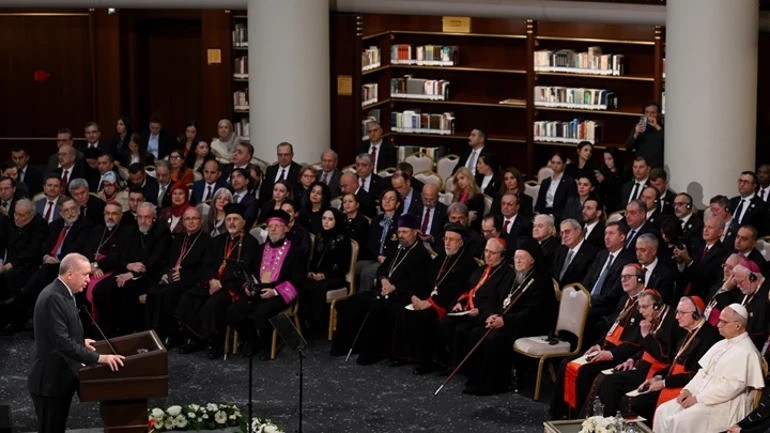 Η γέφυρα του Βόσπορου, ο Ερντογαν και ο “Τούρκος Πάπας” – Βαριά μηνύματα στην Άγκυρα»